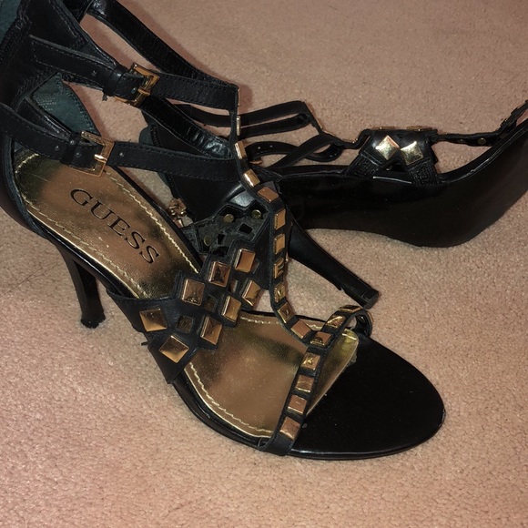 Guess stiletto heels - Black and gold studded - Picture 1 of 3